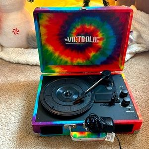 Victrola The Journey Bluetooth Suitcase Record Player with 3 speed Turntable